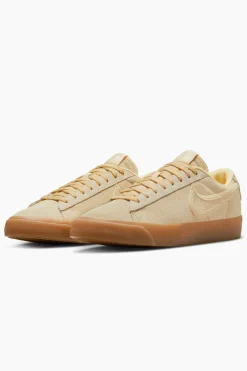 Buty Nike SB Zoom Blazer Low Pro GT Premium