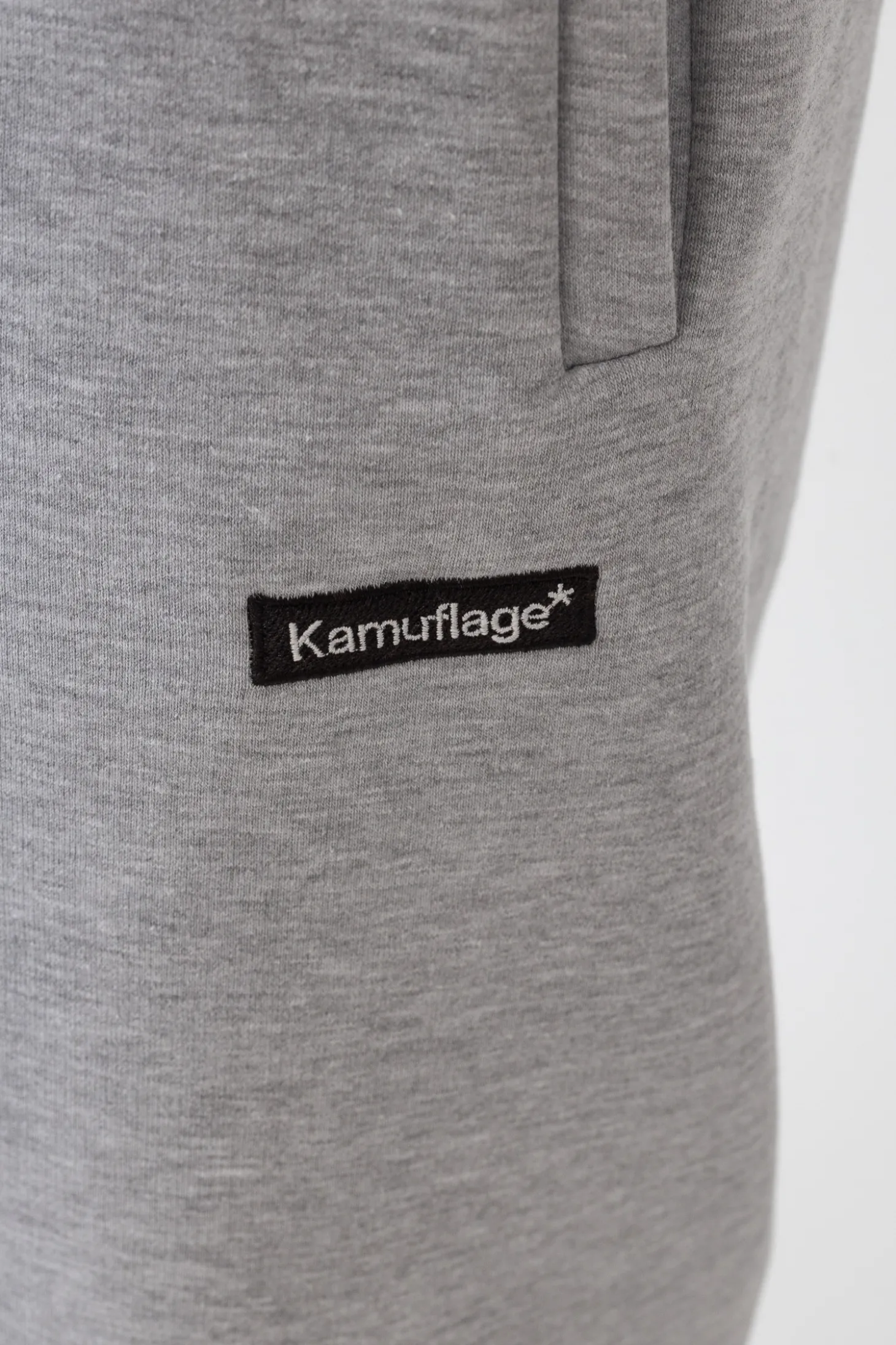 Spodnie Dresowe Kamuflage Beemer 2.0
